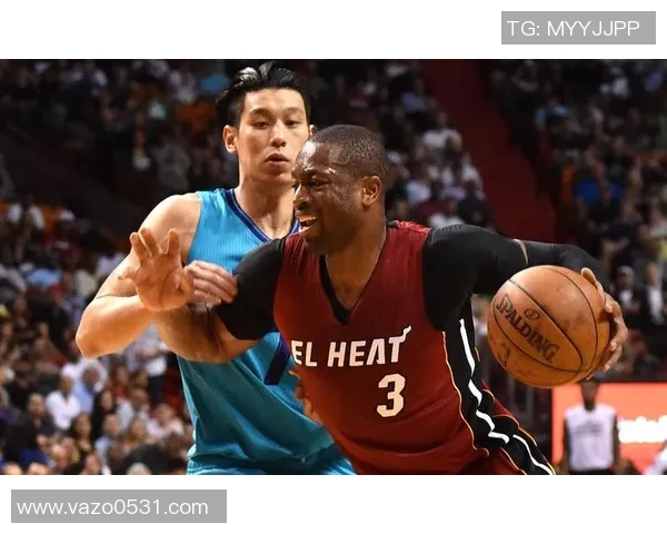 火箭队与热火队激战正酣直播现场精彩瞬间全记录