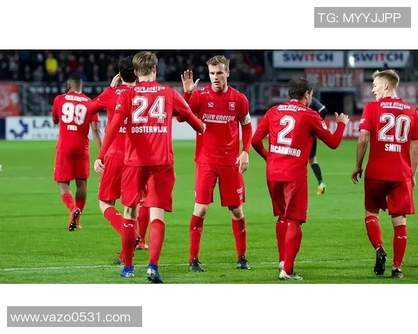 阿尔克马与兹沃勒激战正酣谁能在这场对决中笑到最后