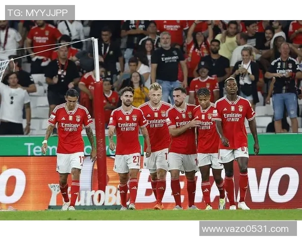 马赛与里阿波罗的较量:一场足球盛宴的精彩对决与战术分析 马赛与里阿波罗的较量:一场足球盛宴的精彩对决与战术分析